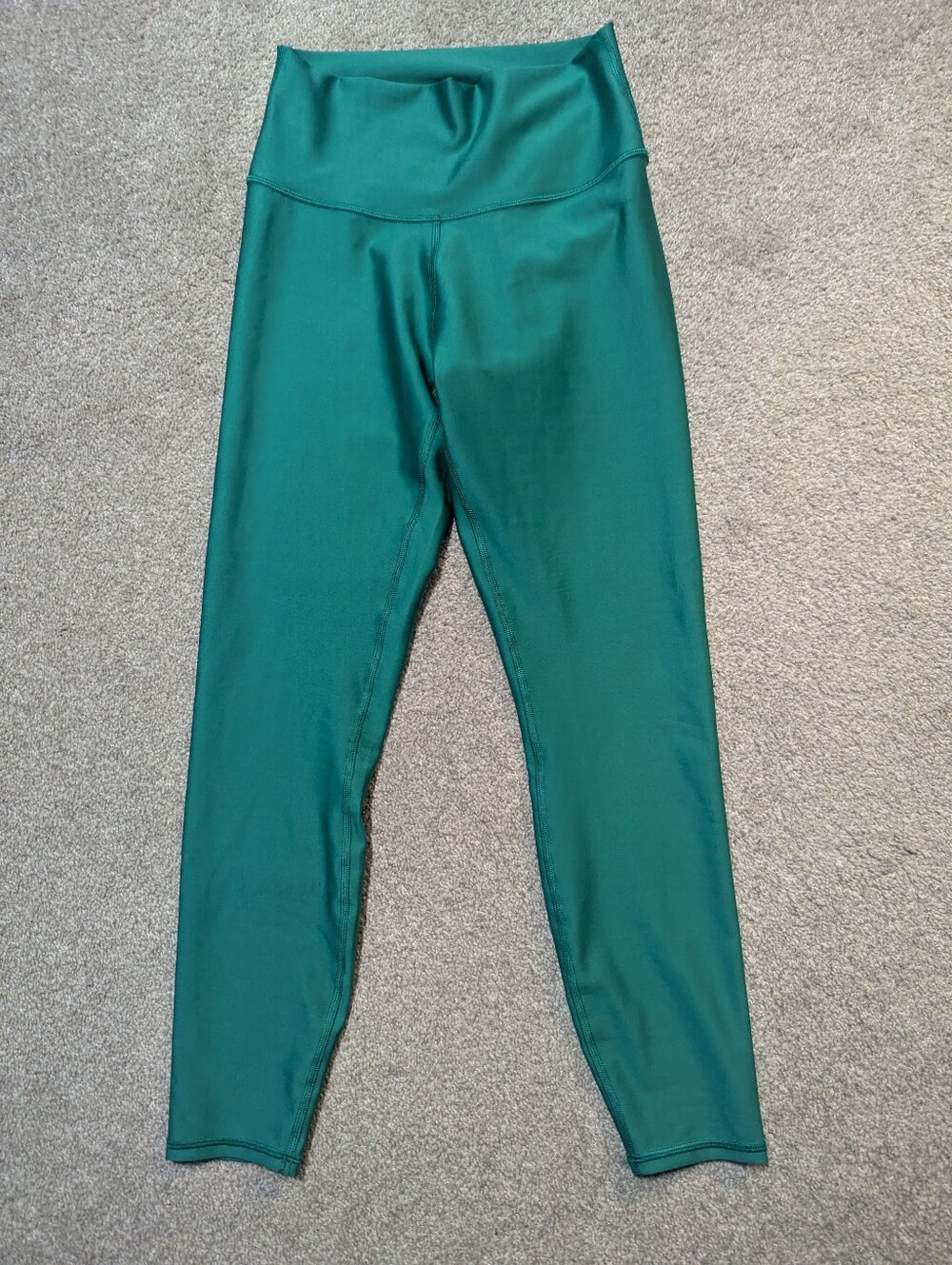 Alo Yoga Kelly Green Airlift 7/8 leggings sz medium EUC